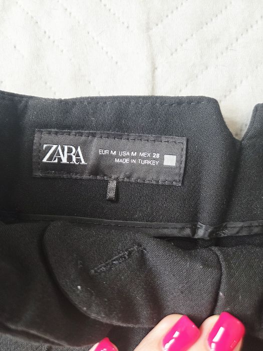 ZARA класически панталони