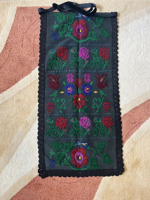 Șurț/șorț costum popular autentic zona Făgărașului