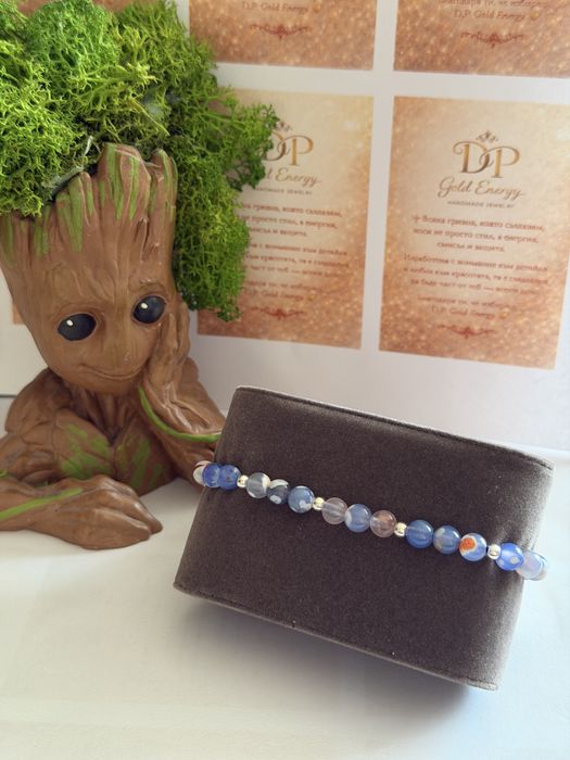 Гривни на конец - естествени камъни и 14К златни топчета