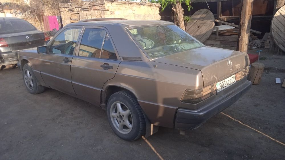 Продам Мерседес 190