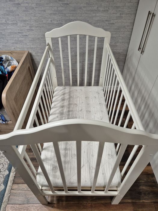 Детская кровать-манеж