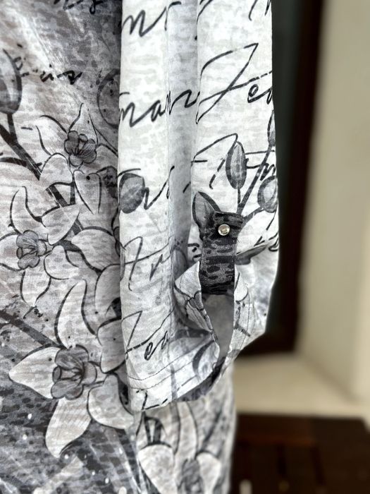 Дамска блуза Armani Jeans - размер L/XL, отлично състояние
