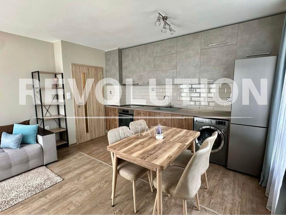 Двустаен апартамент  в гр.Варна, Възраждане !