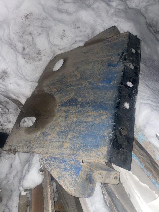 Продам зашиту двигателя ваз 2110,приора