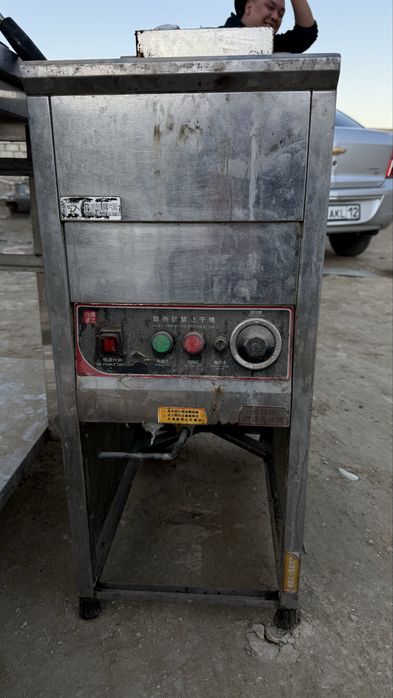 Холодилники продается