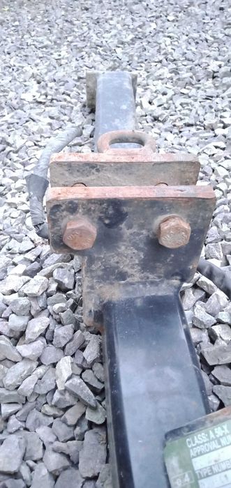 фаркоп для Mercedes E-Class  W210