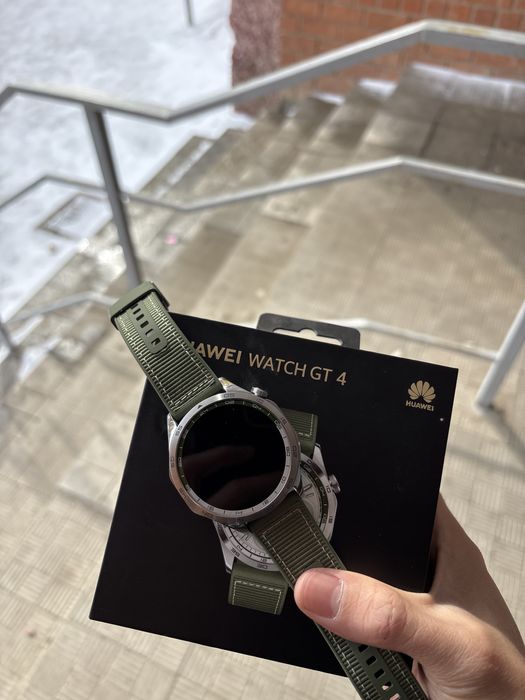 Смарт-часы Huawei GT 4 PRO