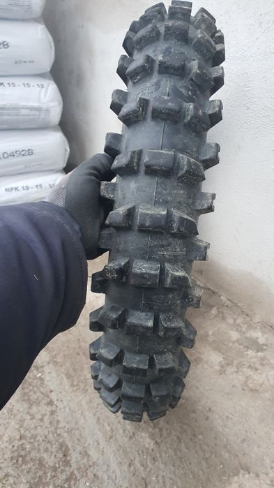 110 90 19 Pirelli + camera aer cadou