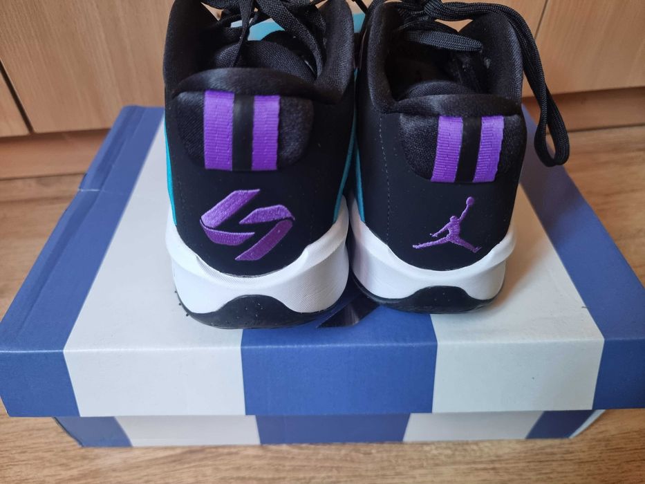 Ghete de baschet Jordan Luka 3, marimea 43