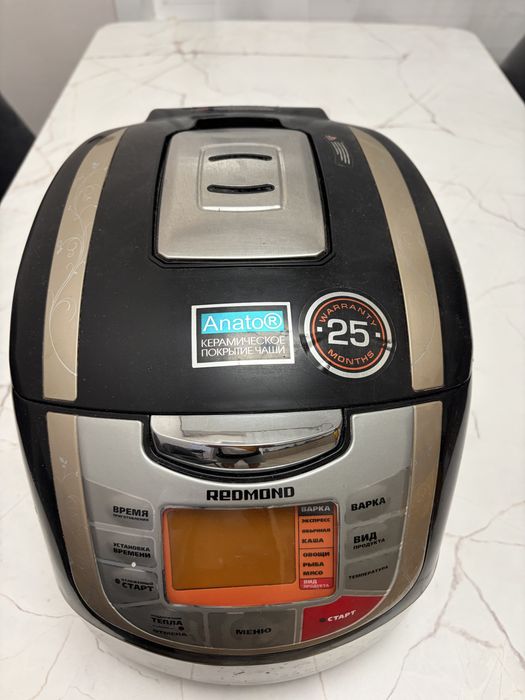 Продам Мультиварка Redmond RMC-M4502 Черная