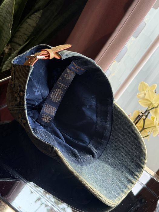 Șapcă Louis Vuitton din denim
