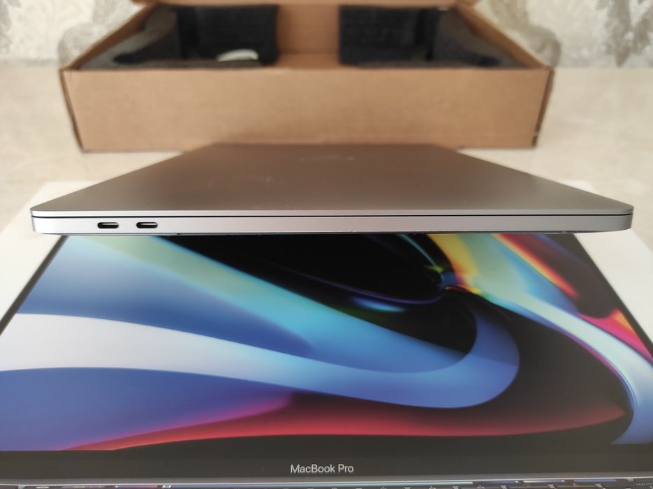 MacBook pro 16" 2019/i7/16GB/512GB/Gray