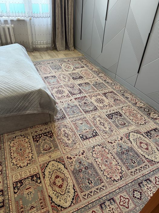 Продам шелковый ковер