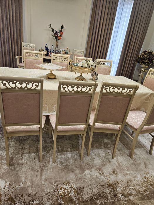 Продается стол и стул 12 чел б/у