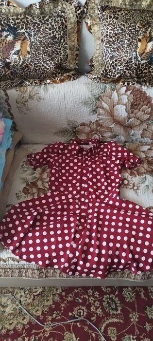 Отдам пакет вещей