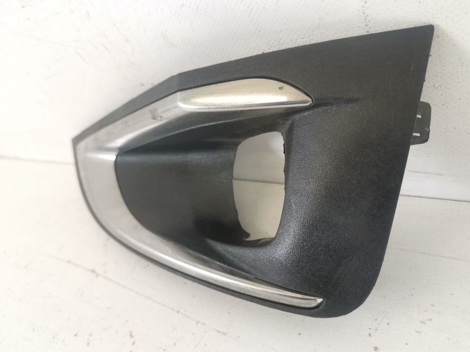 Grila Bara Fata Dreapta Peugeot  3008 2 [2016 - 2020] Original In Star