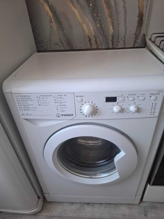 Стиральная машинка Indesit