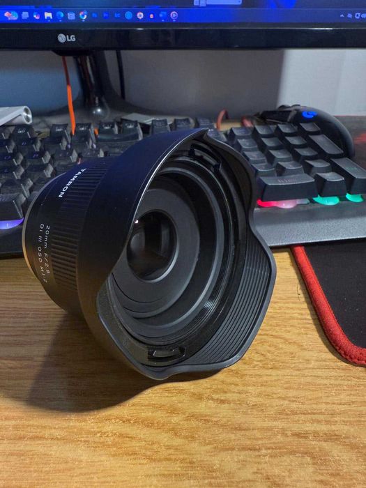 Tamron 20mm F2.8 Di III OSD obiectiv foto mirrorless montura Sony E/FE
