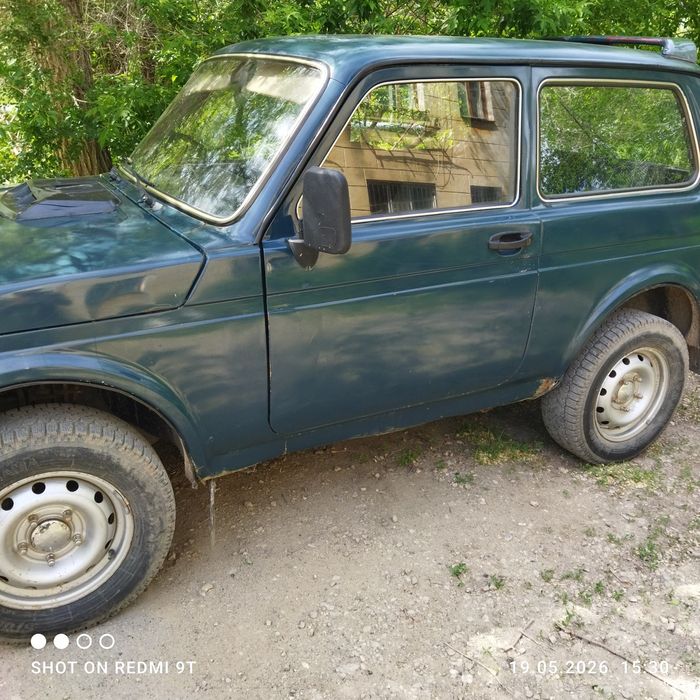 Продам автомобиль Нива 21213