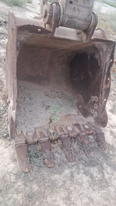 Продам гусеничный экскаватор