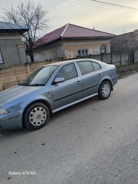 Vând  skoda octavia  mai multe detalii la telefon