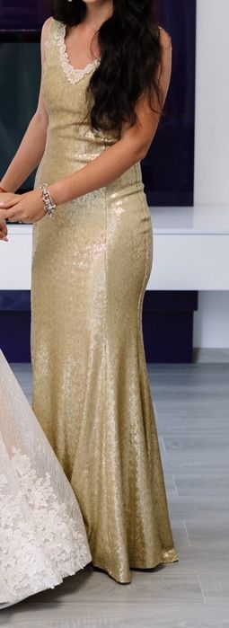 Rochie lunga, elegantăTip sirenăMarime 34-36