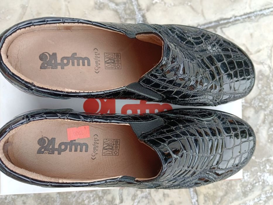 Продам туфли женские