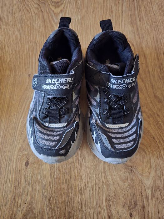 Lot Skechers/ dechatlon/ Zara