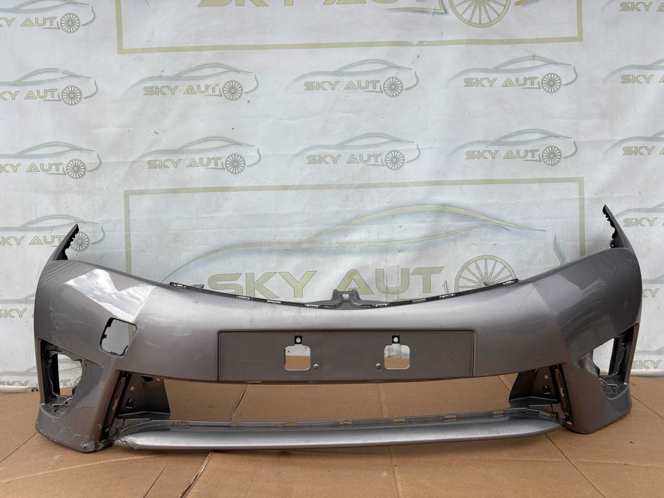 Bara fata Toyota Corolla dupa 2013