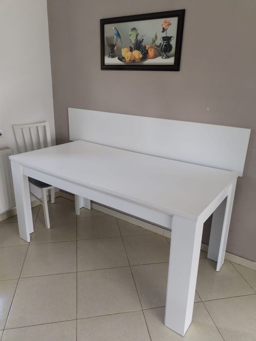 masa cu sau fara scaune