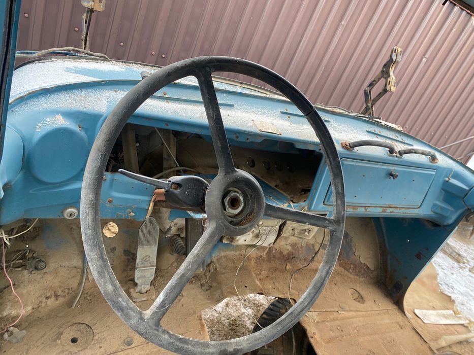 Зил кабинасы сатылады