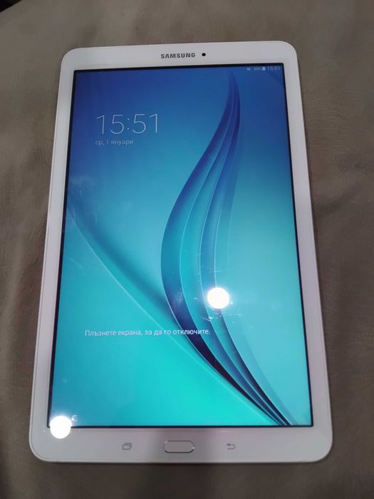 Пронавам два б.оя  таблети  -Samsung  и  АСЕR