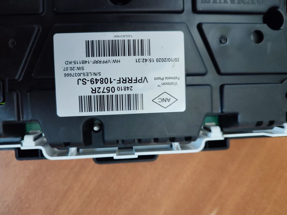 Ceas bord Nissan nv 300