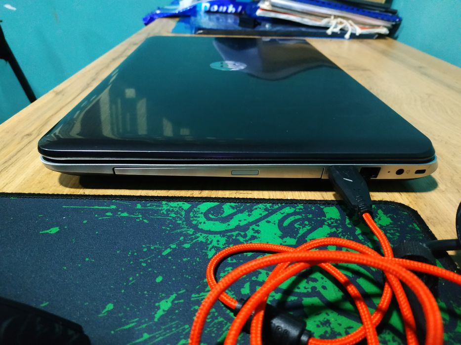 HP pavilion 17.3  core i5 3230M
