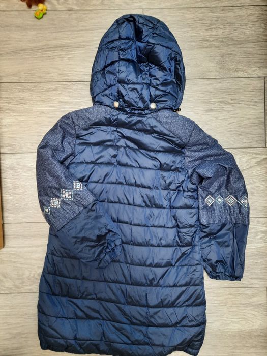 Курточка 128-134 рост,девочковые. Осень весна