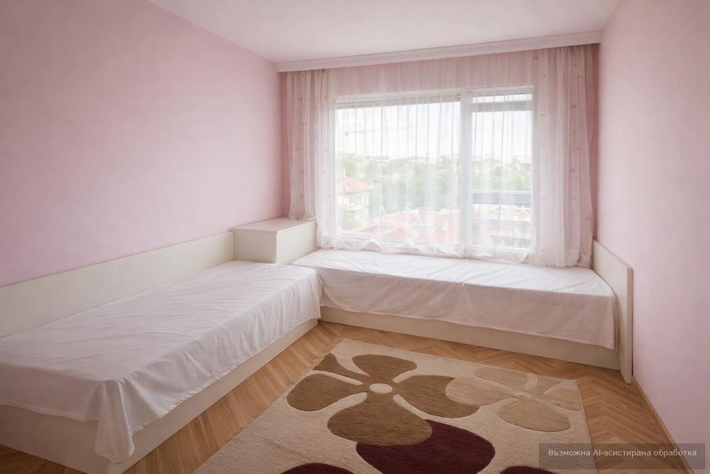 Тристаен апартамент под наем в Център