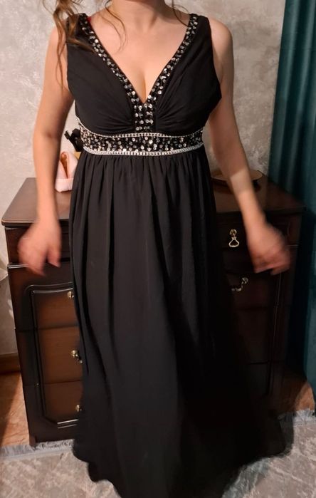 Платье вечернее в хорошем состоянии