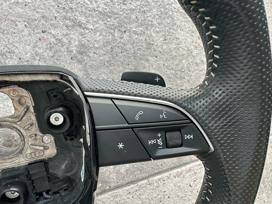 Volan Q7 SLine Padele 4M Stare perfecta!