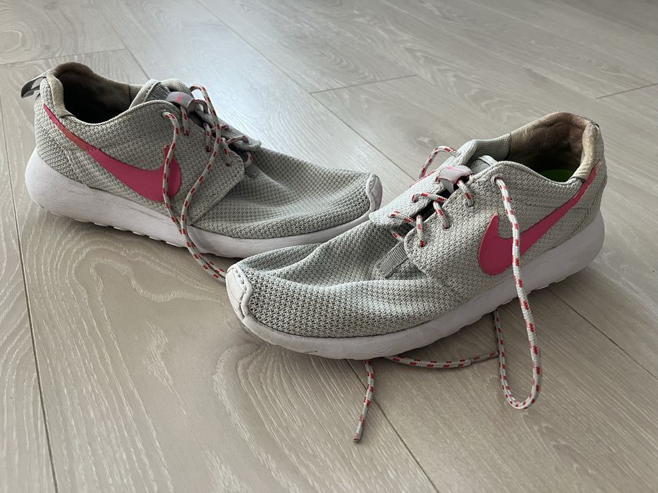 Дамски маратонки Nike roshe run