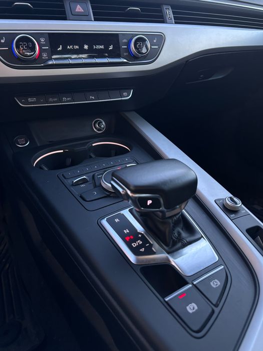 Audi a5 b9 2019 ușor avariat!!