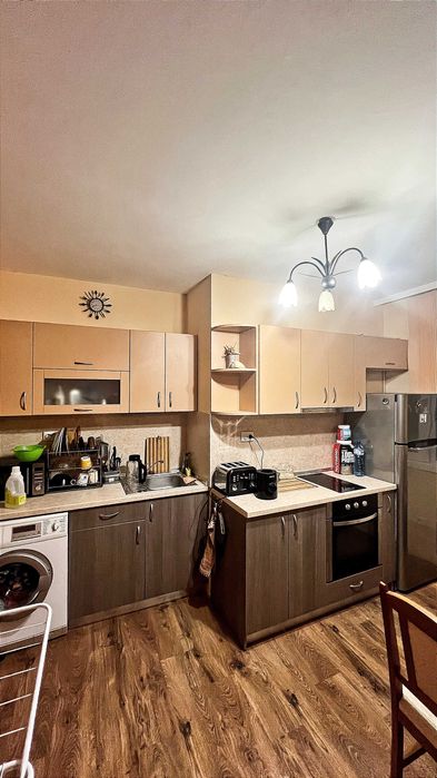 Дава се под наем Тристаен апартамент в к.к. Слънчев бряг - 80 кв.м за 306 € - Снимка #2