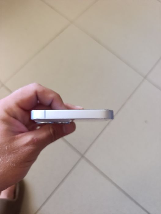 iPhone 14 Purple