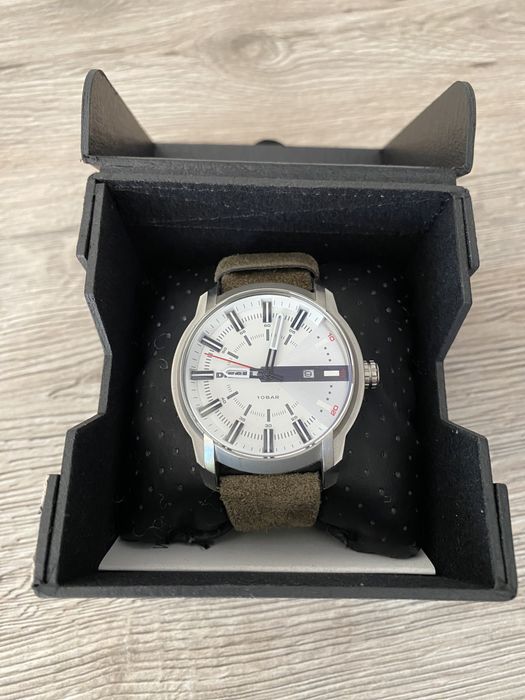 часовник DIESEL.