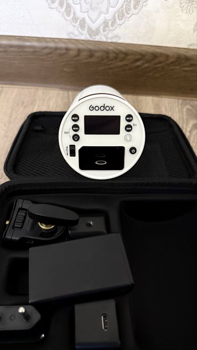 Импульсный свет Godox AD100pro