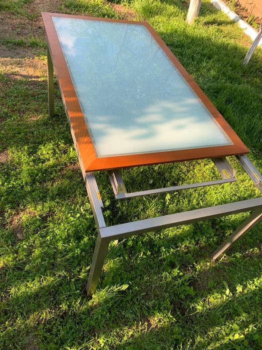 Vând masă de terasă