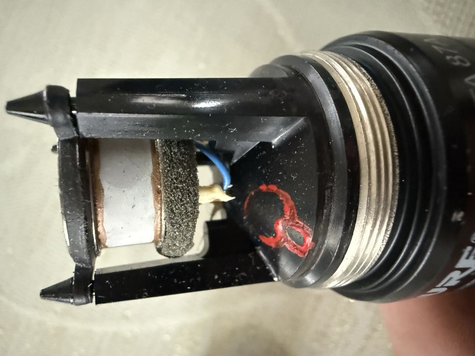 Vând shure ulx p4 cu beta 87 functioneaza perfect