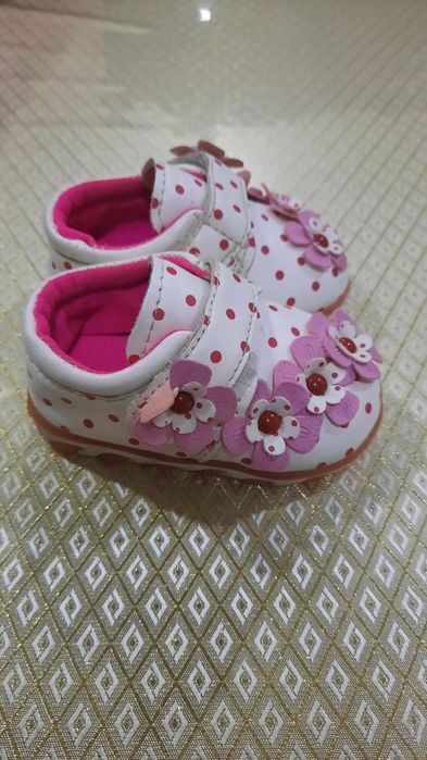 Б/у туфельки для девочки.