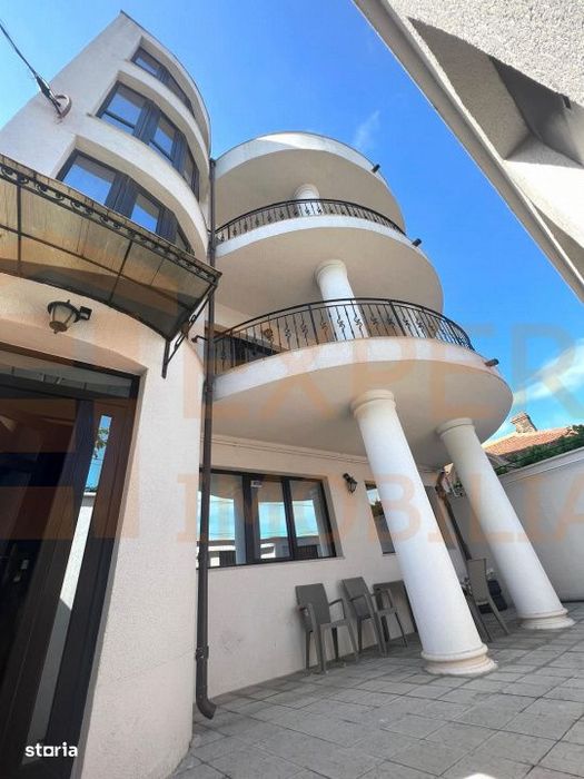 Vila impresionanta P+3, Bulevardul Mamaia, zona Tomis II