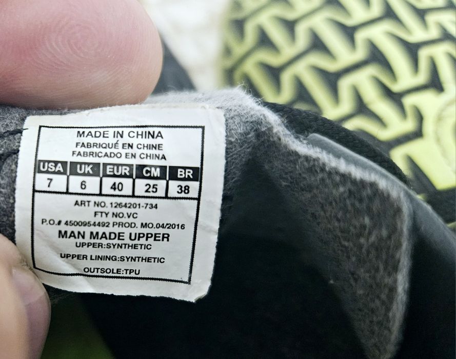 Adidas Under Armour Corespeed 2.0 original 40 ghete fotbal crampoane