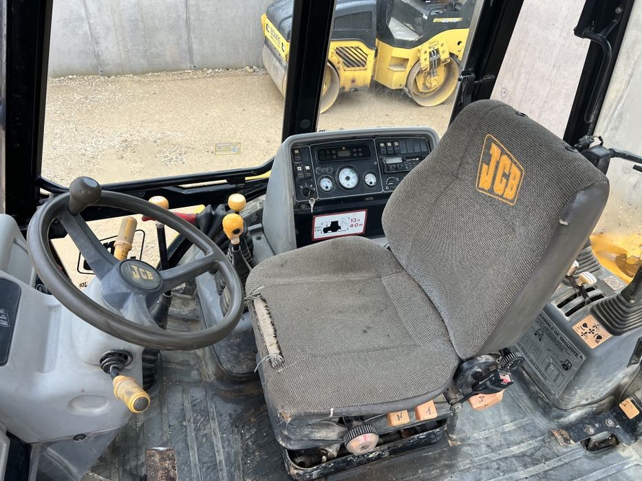 Buldoexcavator JCB 3cx